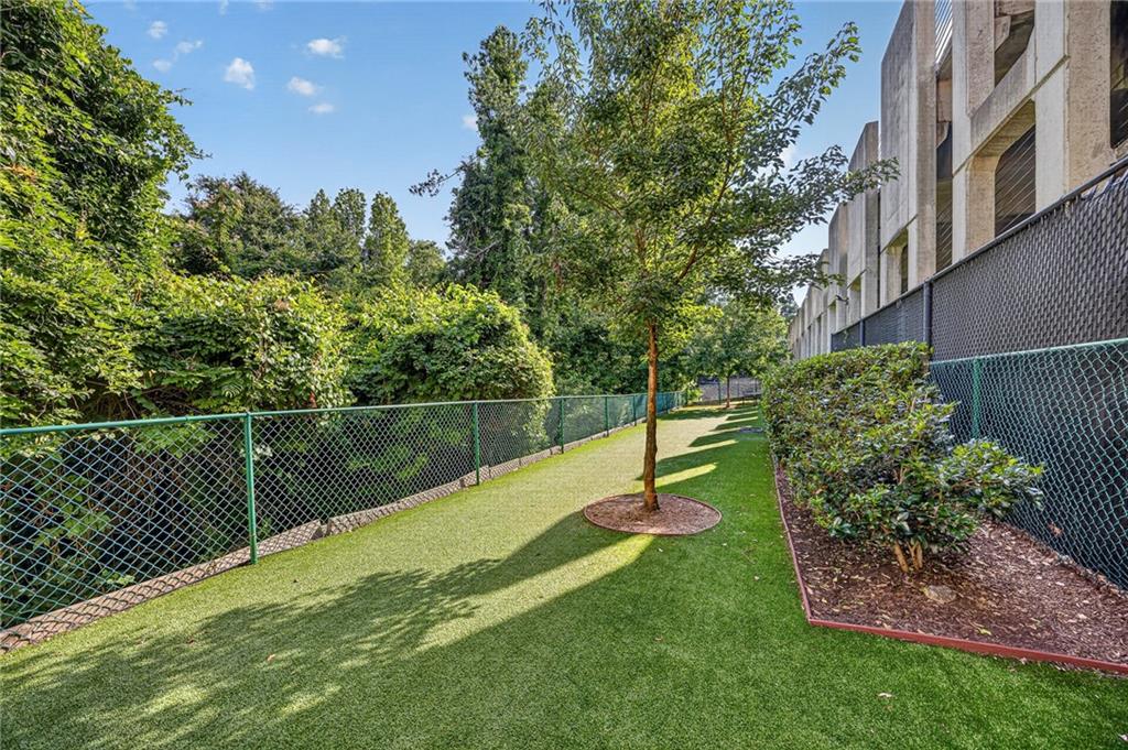 3777 Peachtree Road Northeast, Unit 1134 Atlanta, GA 30319 - Photo 39 of 44