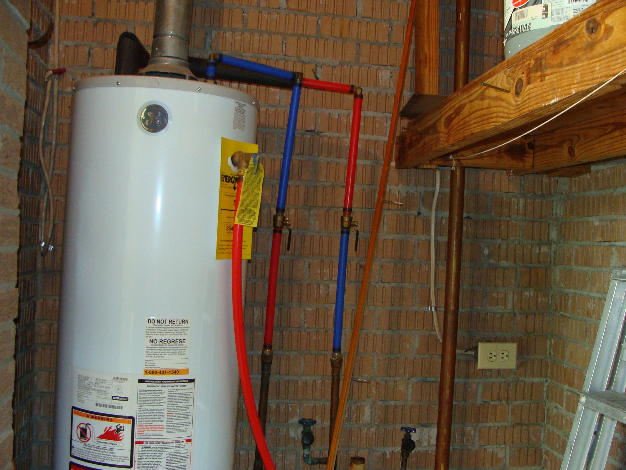 2182 Till Road Charleston, SC 29414 - Photo 12 of 13 Gas Water Heater in Utility Room