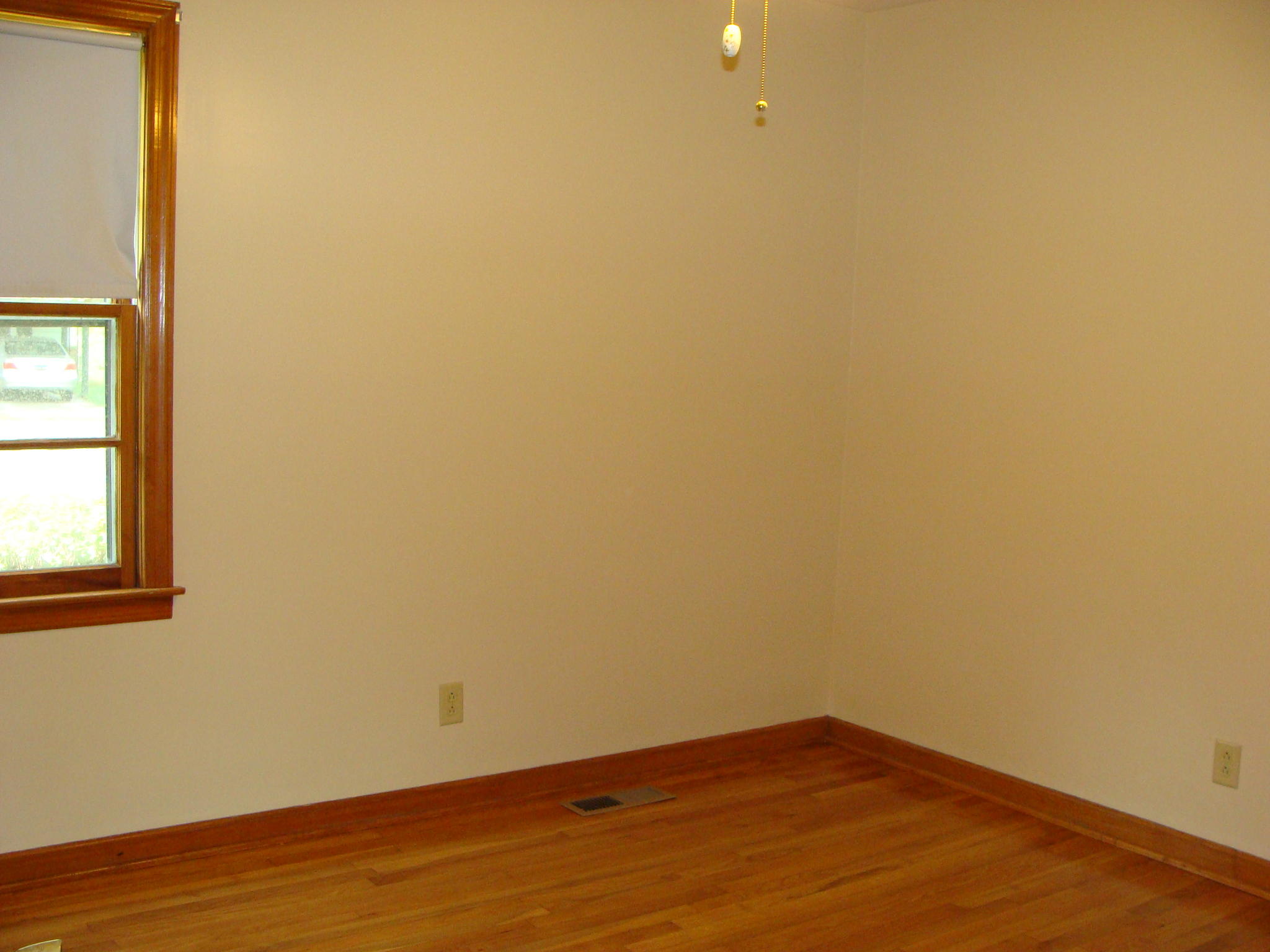 2182 Till Road Charleston, SC 29414 - Photo 7 of 13 Corner Guest Bedroom
