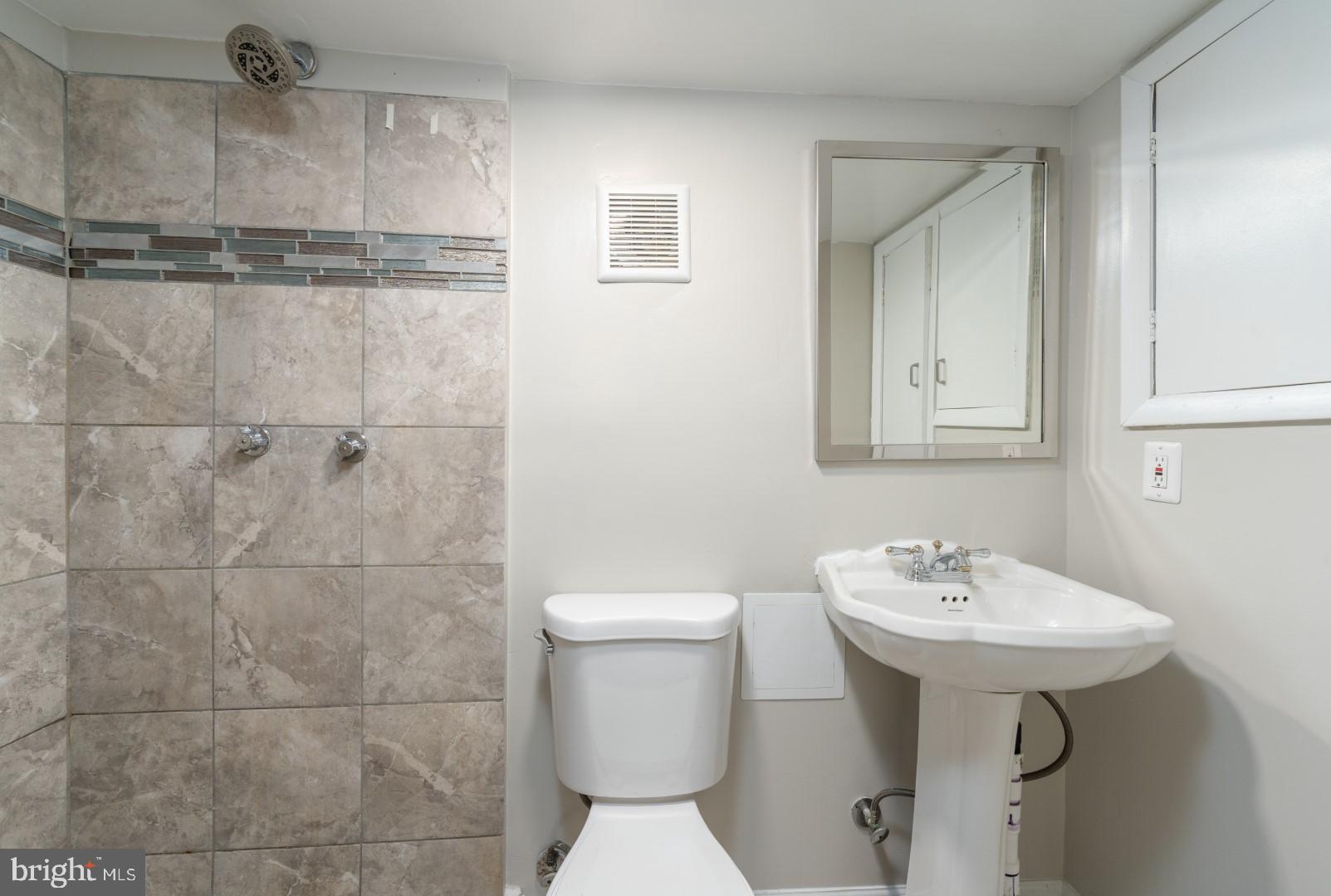 202 West Edgevale Road Brooklyn, MD 21225 - Photo 19 of 32