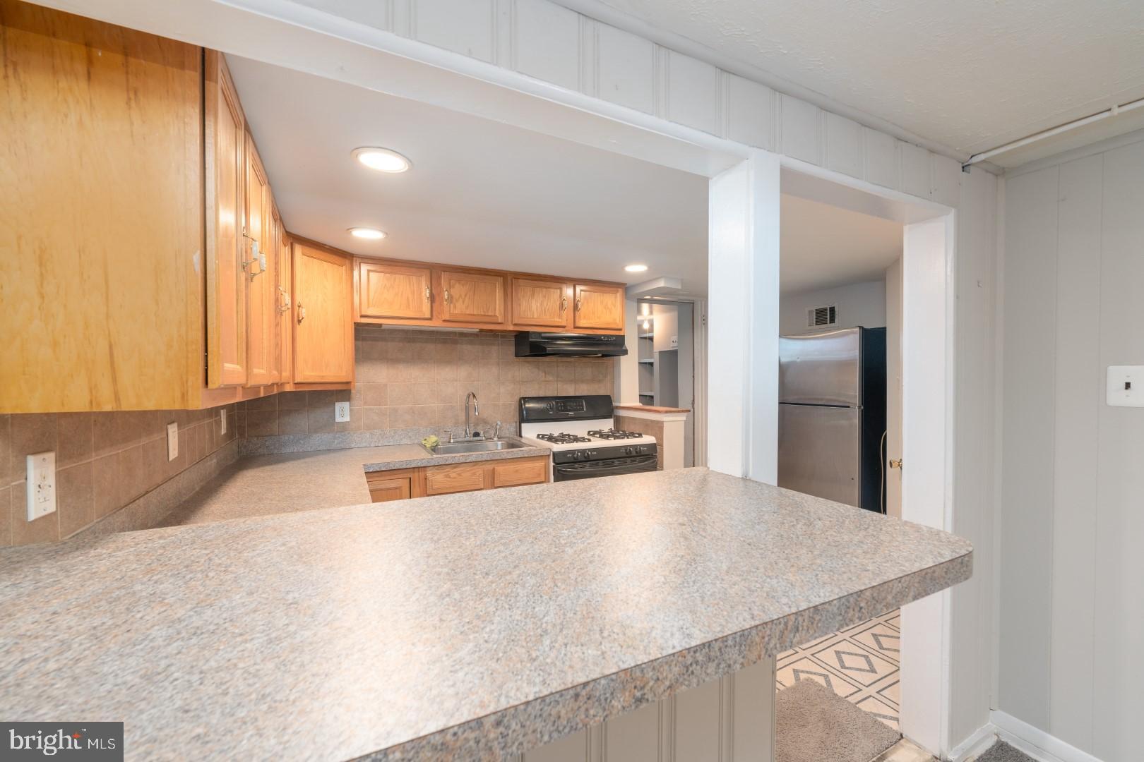 202 West Edgevale Road Brooklyn, MD 21225 - Photo 20 of 32
