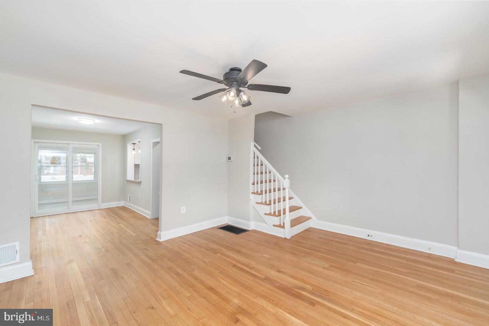 202 West Edgevale Road Brooklyn, MD 21225 - Photo 4 of 32