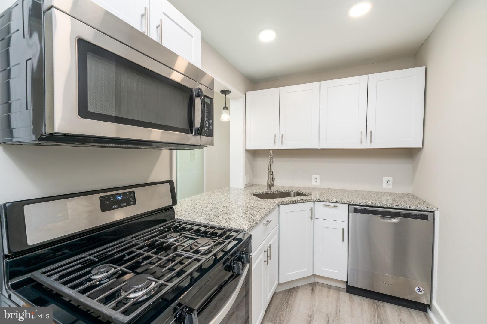 202 West Edgevale Road Brooklyn, MD 21225 - Photo 7 of 32