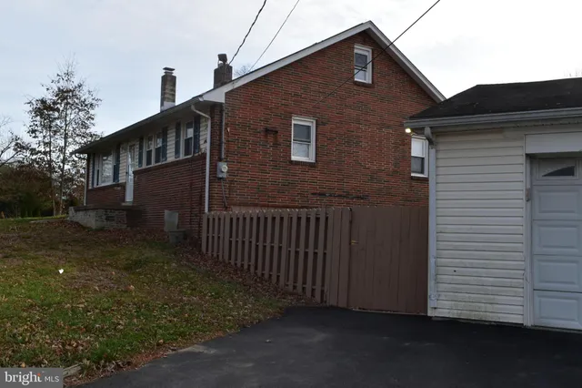 $2,000 | 25 Sunset Drive, Mechanicsburg, PA 17050