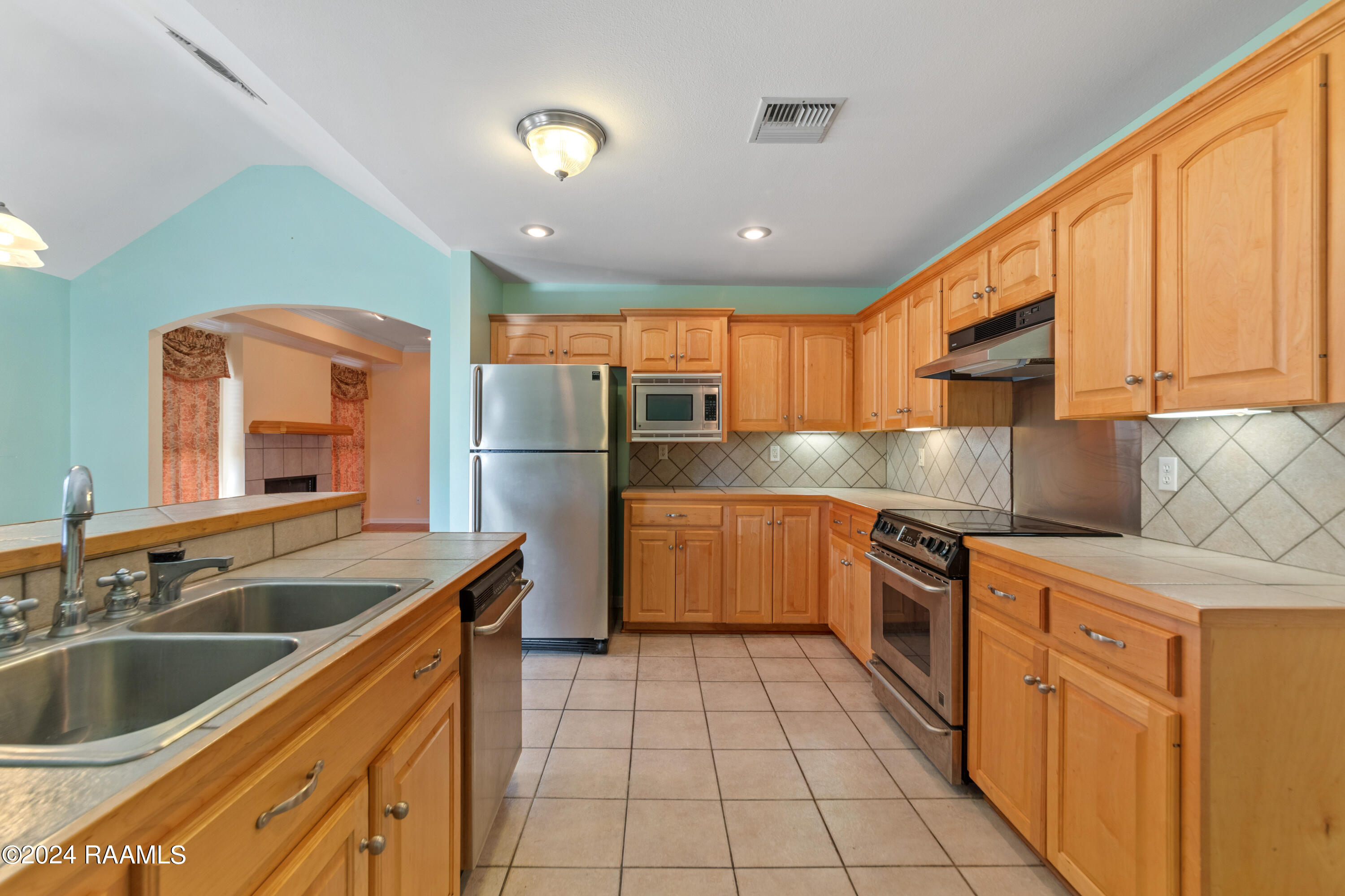 1012 Rosedown Lane Lafayette, LA 70503 - Photo 11 of 28 1012Rosedown-22