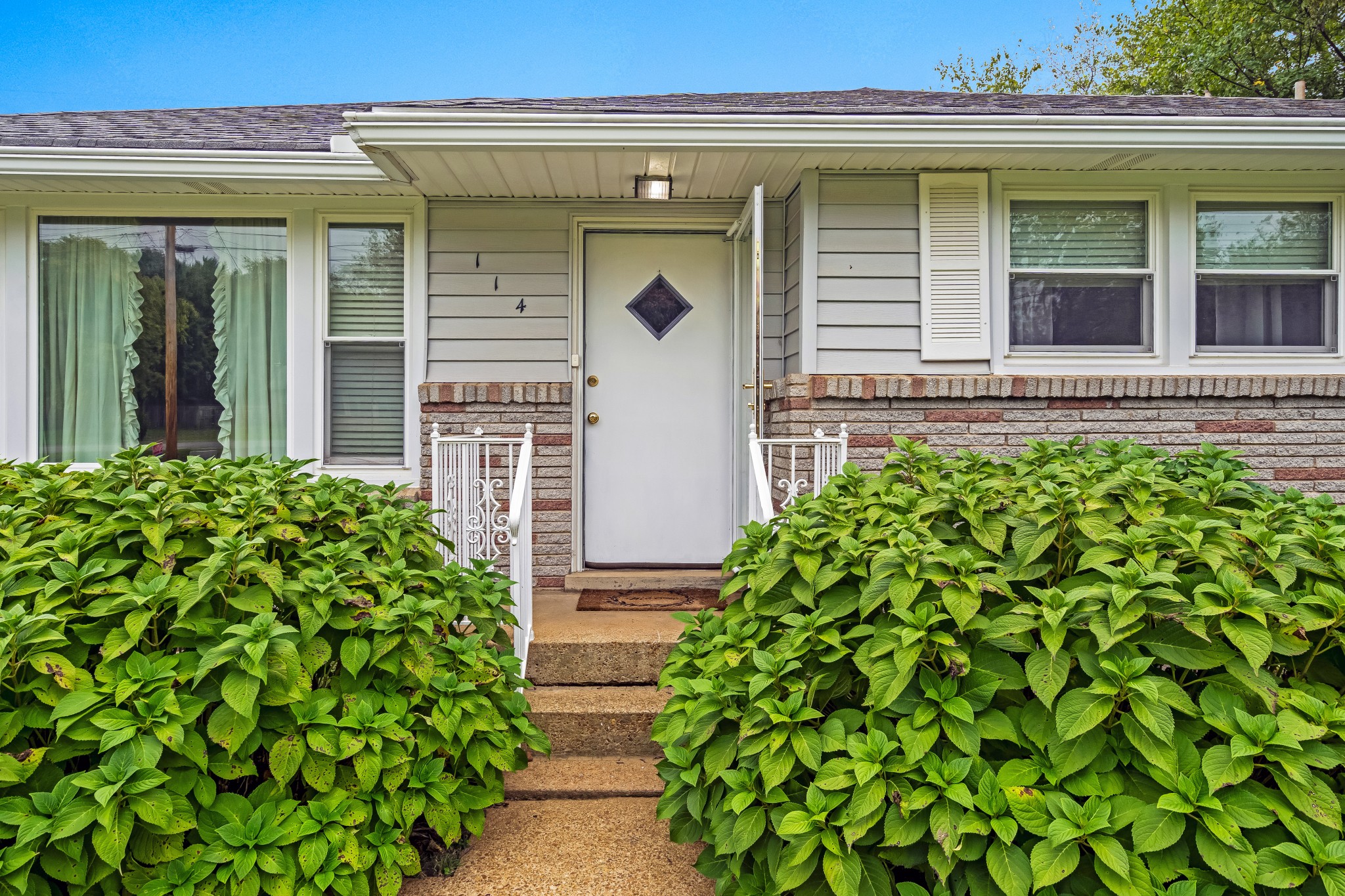 114 Avondale Drive Smyrna, TN 37167 - Photo 2 of 39 Gallery Image 2