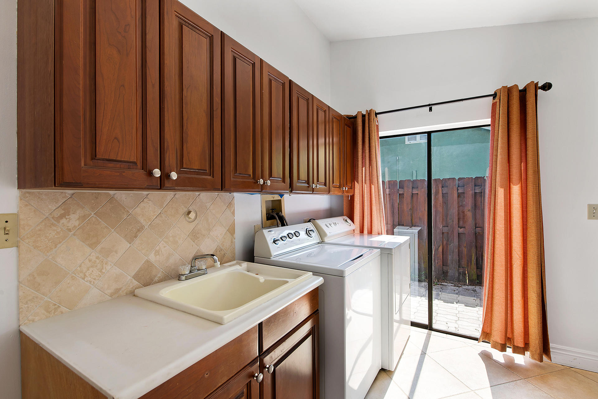 1981 Northwest 25th Street Boca Raton, FL 33431 - Photo 20 of 42 DSC_0666