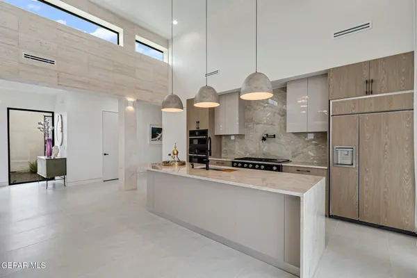 $1,299,999 | 406 Del Rio View Drive, El Paso, TX 79932