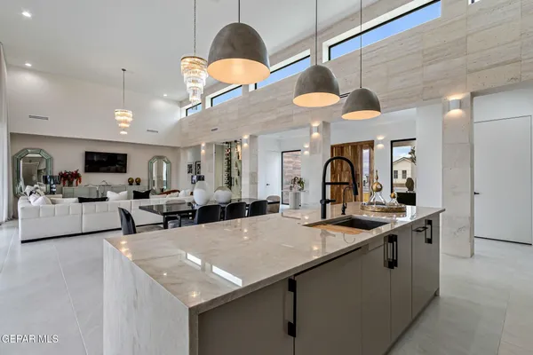 $1,299,999 | 406 Del Rio View Drive, El Paso, TX 79932