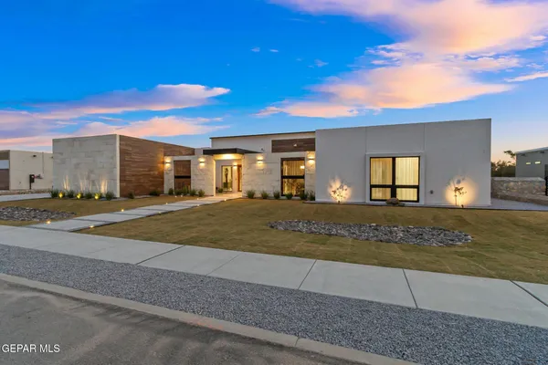 $1,299,999 | 406 Del Rio View Drive, El Paso, TX 79932