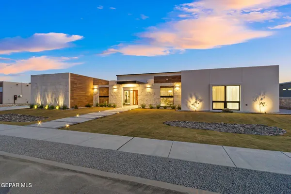 $1,299,999 | 406 Del Rio View Drive, El Paso, TX 79932