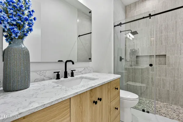 $1,299,999 | 406 Del Rio View Drive, El Paso, TX 79932
