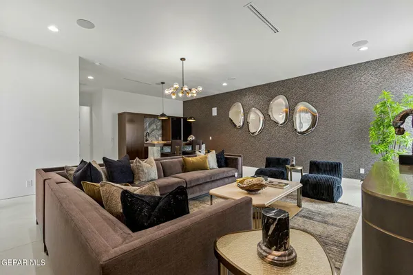 $1,299,999 | 406 Del Rio View Drive, El Paso, TX 79932