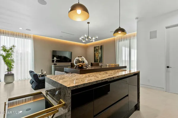 $1,299,999 | 406 Del Rio View Drive, El Paso, TX 79932