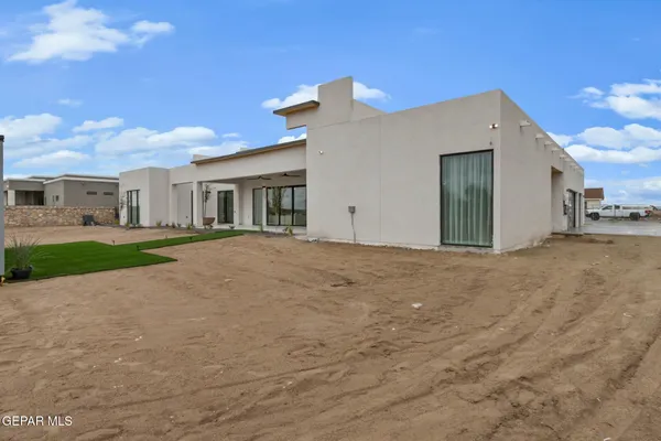 $1,299,999 | 406 Del Rio View Drive, El Paso, TX 79932