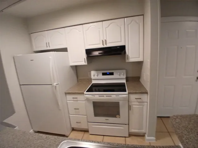 $899 | 13151 Walden Road, Unit 211, Montgomery, TX 77356