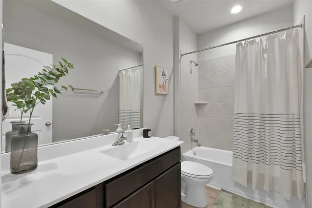 $305,000 | 2254 Strong Horse Drive, Conroe, TX 77301