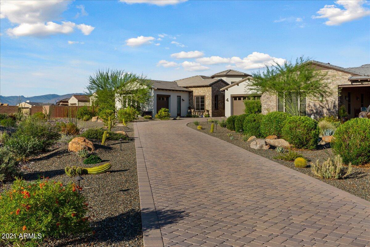 3899 Gold Ridge Road Wickenburg, AZ 85390 - Photo 1 of 40 Extensive Paver Driveway
