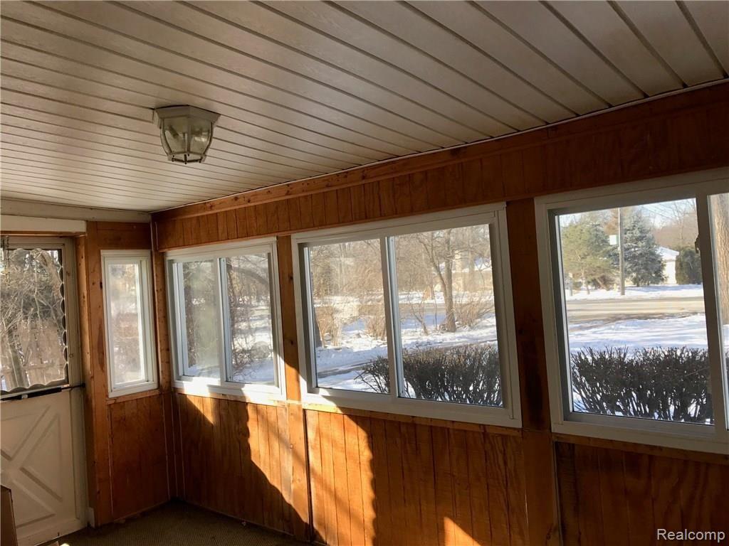 21455 Meridian Road Grosse Ile, MI 48138 - Photo 18 of 30 IMG_0897.JPG