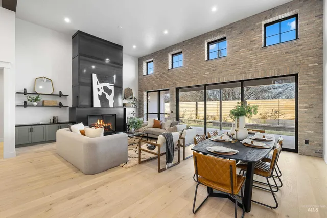 $1,085,000 | 133 South Steel Farm Avenue, Eagle, ID 83616