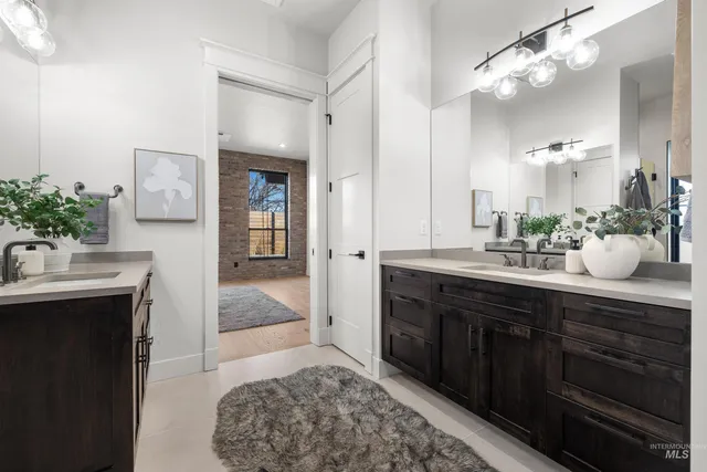 $1,085,000 | 133 South Steel Farm Avenue, Eagle, ID 83616