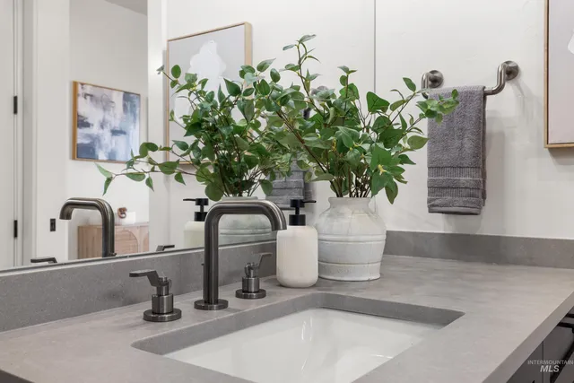 $1,085,000 | 133 South Steel Farm Avenue, Eagle, ID 83616