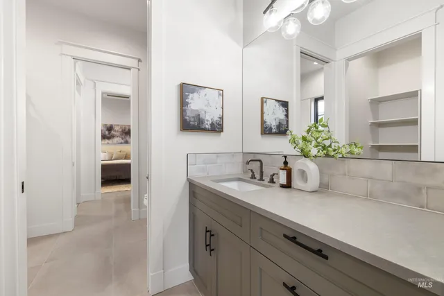 $1,085,000 | 133 South Steel Farm Avenue, Eagle, ID 83616