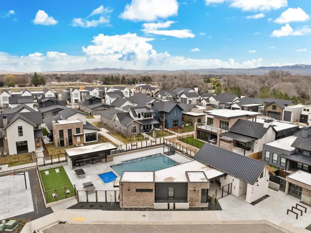 $1,085,000 | 133 South Steel Farm Avenue, Eagle, ID 83616