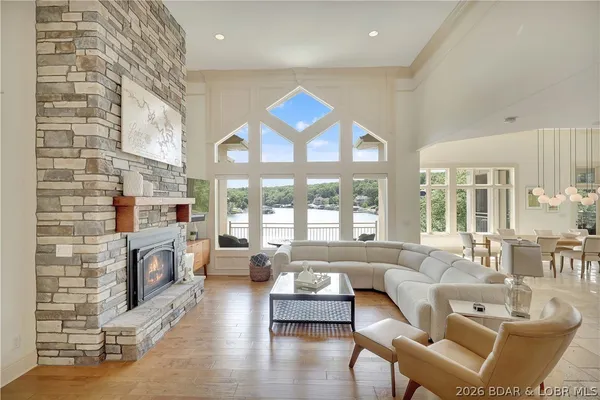 $3,495,000 | 775 Grand View Drive, Sunrise Beach, MO 65079