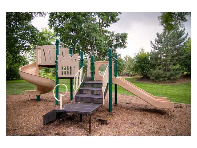 5317 Rippling Brook Way Carmel, IN 46033 - Photo 10 of 12 Gallery Image 10
