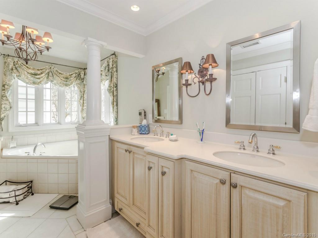3933 Ayscough Road Charlotte, NC 28211 - Photo 15 of 24 Gallery Image 15