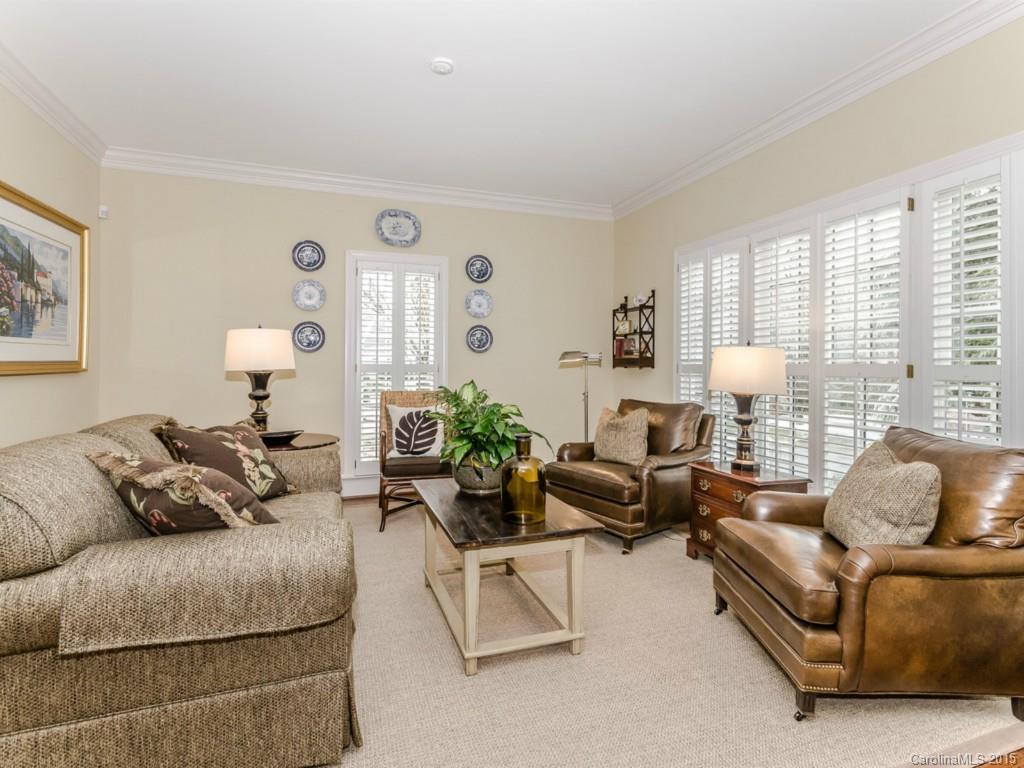 3933 Ayscough Road Charlotte, NC 28211 - Photo 4 of 24 Gallery Image 4