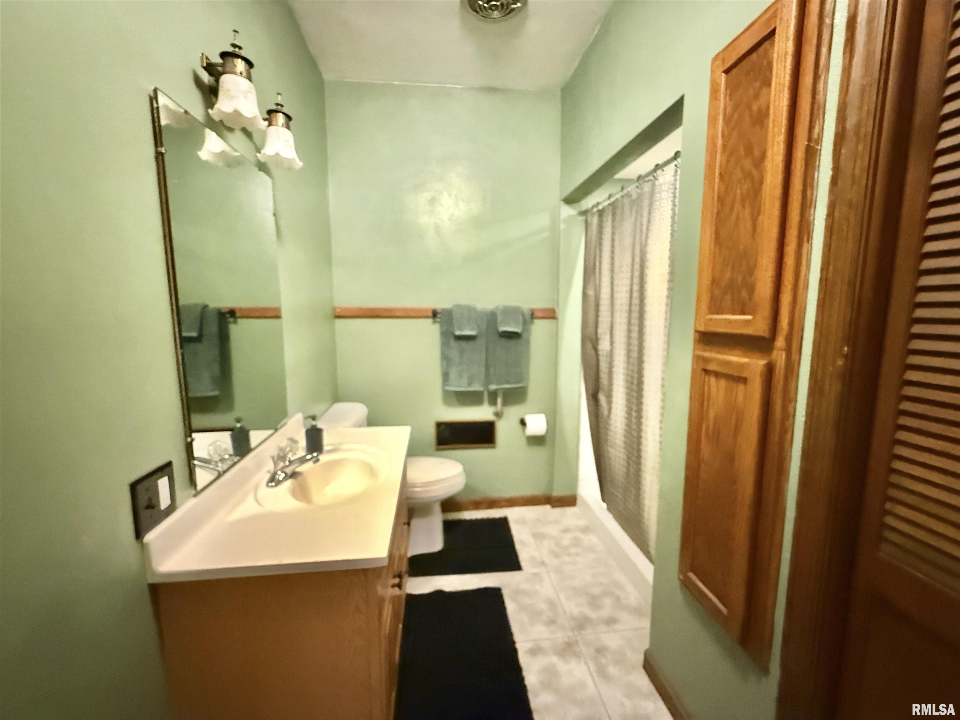 611 South Maple Street Lewistown, IL 61542 - Photo 33 of 59