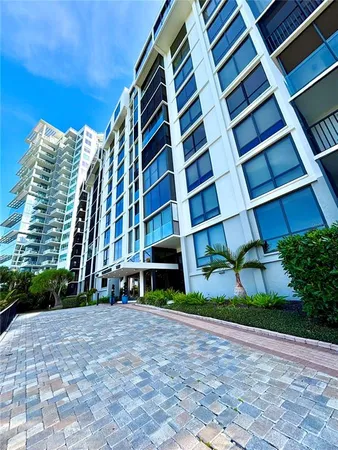 $795,000 | 707 South Gulfstream Avenue, Unit 307, Sarasota, FL 34236