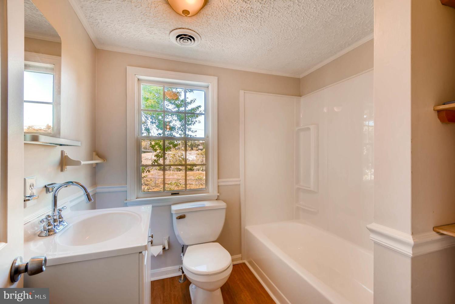 739 Bachmans Valley Road Westminster, MD 21157 - Photo 22 of 27 Bath