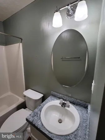 $2,300 | 233 Charleston Court, La Plata, MD 20646