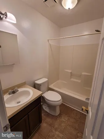 $2,300 | 233 Charleston Court, La Plata, MD 20646