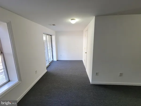 $2,300 | 233 Charleston Court, La Plata, MD 20646