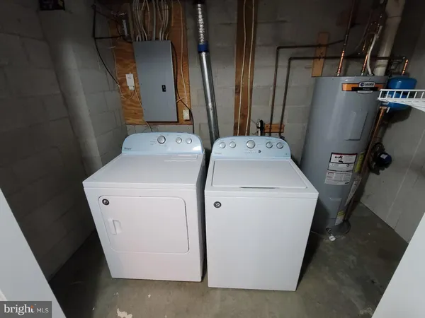 $2,300 | 233 Charleston Court, La Plata, MD 20646