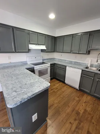 $2,300 | 233 Charleston Court, La Plata, MD 20646