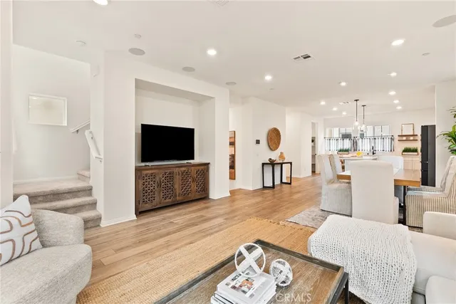 $1,065,000 | 27644 Grandview Way, San Pedro, CA 90732