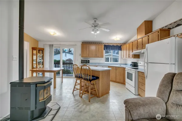 $99,000 | 10702 63rd Street East, Unit 36B, Puyallup, WA 98372