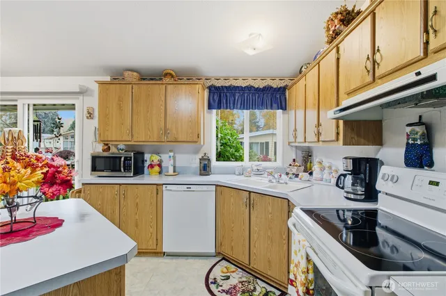 $99,000 | 10702 63rd Street East, Unit 36B, Puyallup, WA 98372