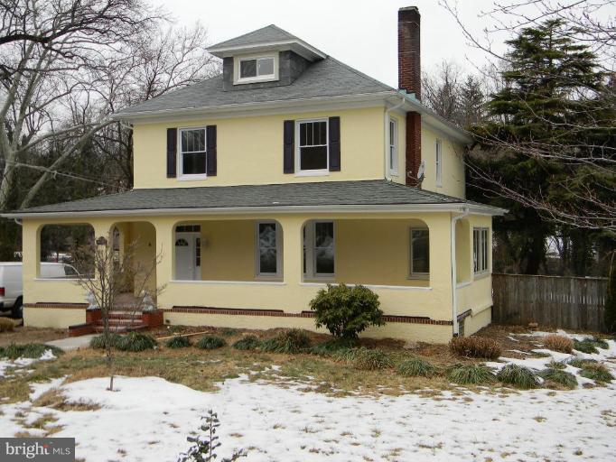 6102 Frederick Road Catonsville, MD 21228 - Photo 1 of 22 Exterior (Main)