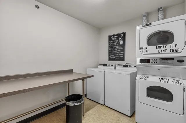 $190,000 | 118 South Washington Street, Unit 335A, Green Bay, WI 54301