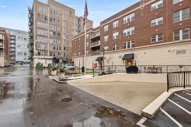 $190,000 | 118 South Washington Street, Unit 335A, Green Bay, WI 54301