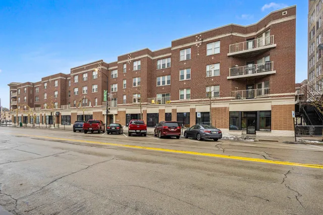 $190,000 | 118 South Washington Street, Unit 335A, Green Bay, WI 54301