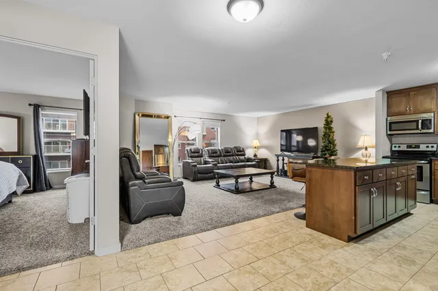 $190,000 | 118 South Washington Street, Unit 335A, Green Bay, WI 54301