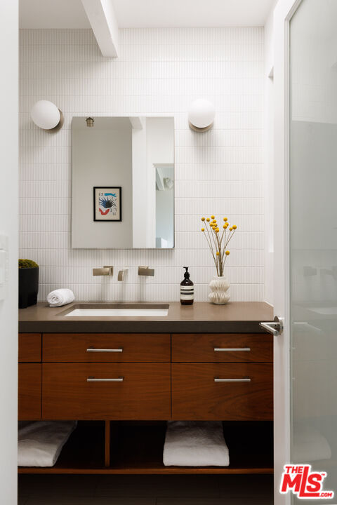 3272 Wrightwood Drive Studio City, CA 91604 - Photo 15 of 36