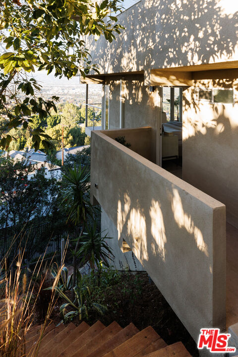 3272 Wrightwood Drive Studio City, CA 91604 - Photo 34 of 36 a view of balcony
